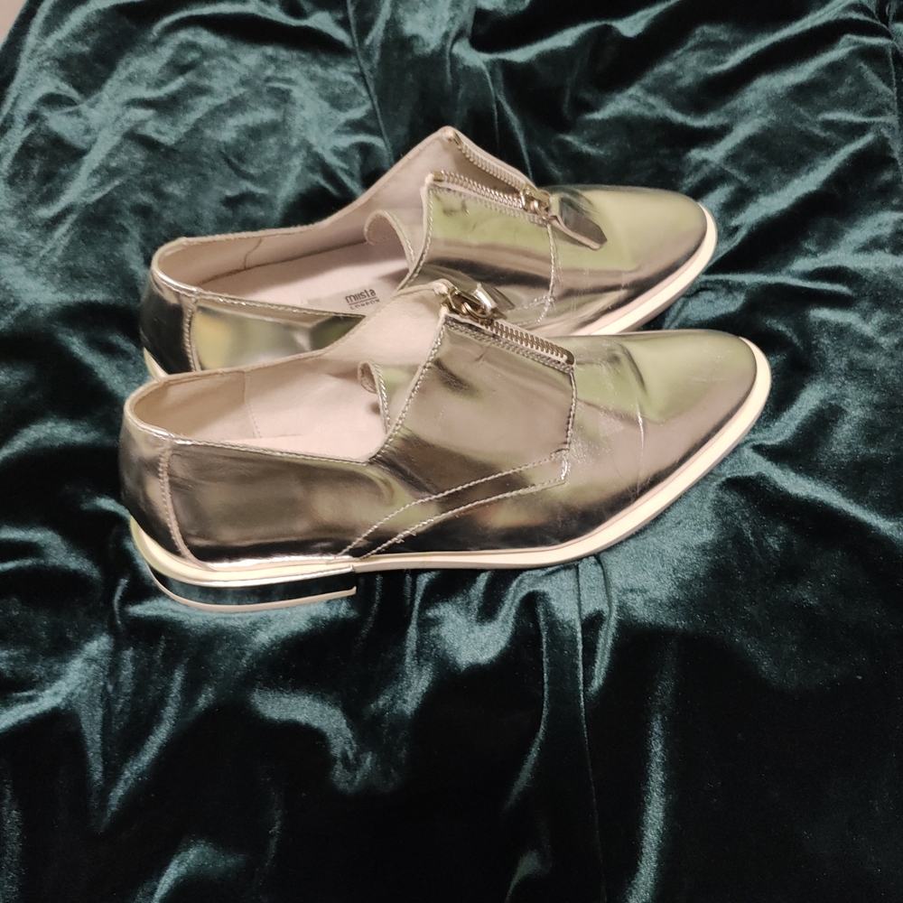 Shiny Gold Kids Loafers with Zipper